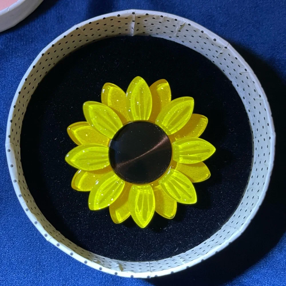 BRAND NEW - Erstwilder - Brooch - Sumptuous Sunflower 🌻